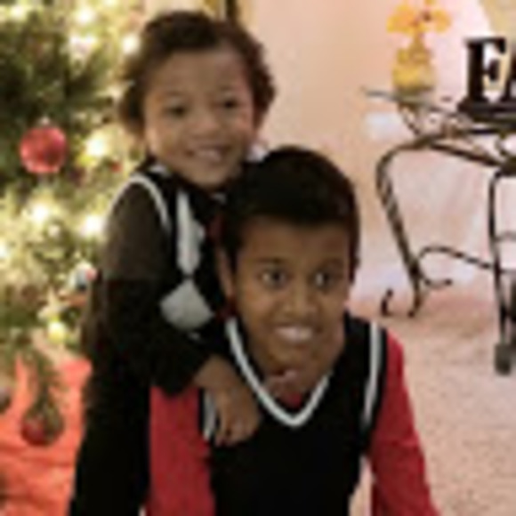 Meet your Posher, Michelle - Picture 1 of 2